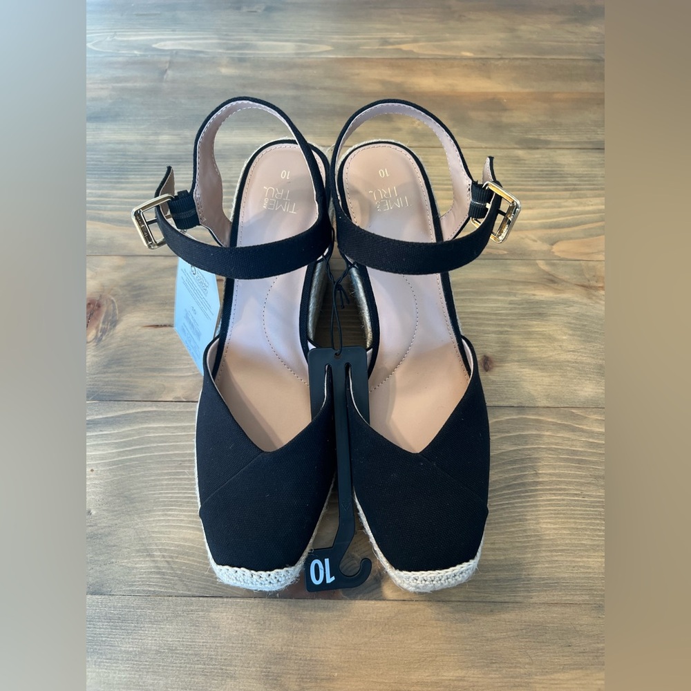Time and Tru Women's Square Toe Espadrille Wedge Sandals Size 10. Brand New.